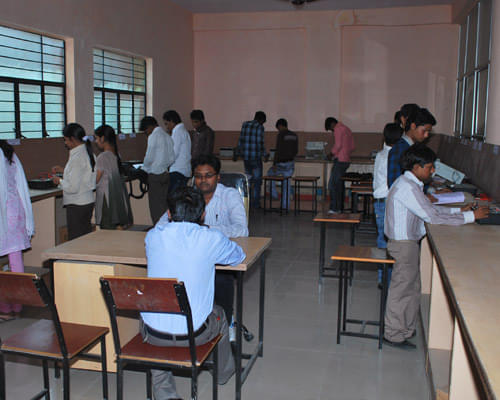 KLS Institute of Engineering and Technology Bijnor Labs photo 11