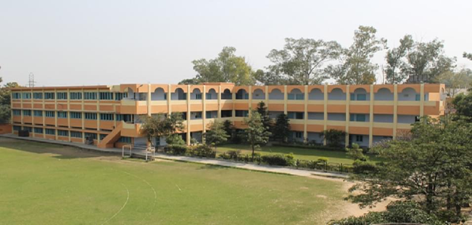 KRM DAV College Nakodar Academic Building photo 1