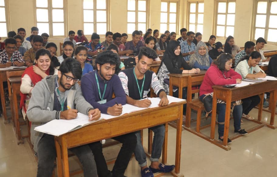 Valia College of Commerce and Arts Mumbai Events & Activities photo 14