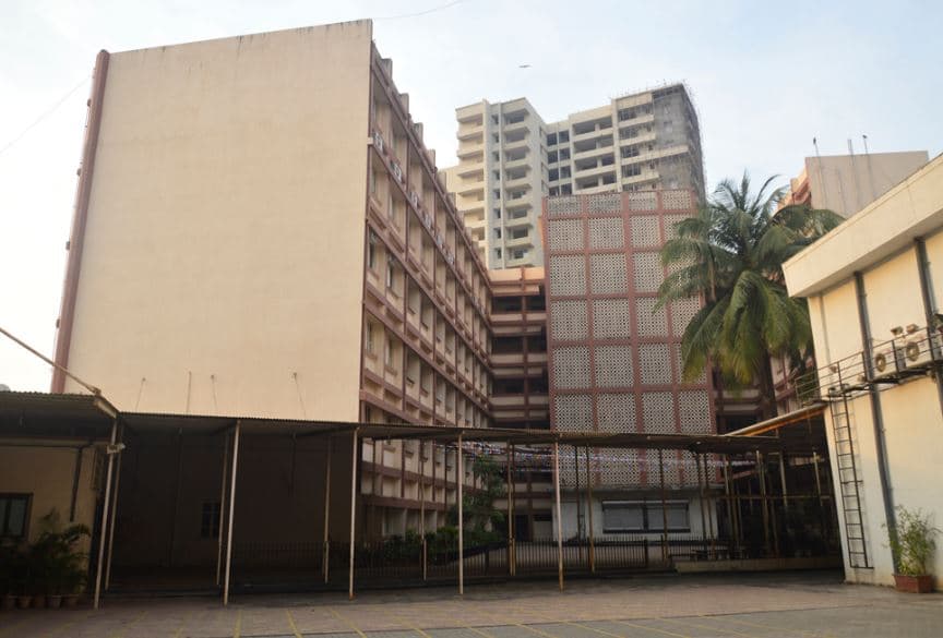 Valia College of Commerce and Arts Mumbai Campus photo 1