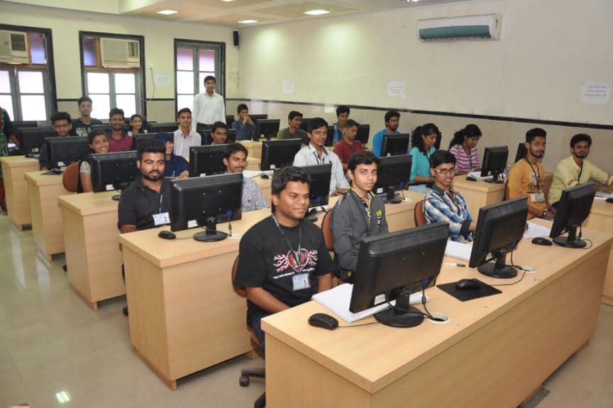 Valia College of Commerce and Arts Mumbai Campus photo 7