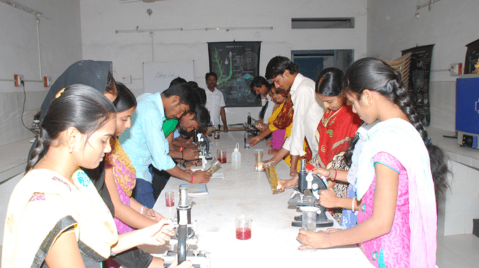Vasistha Degree & PG College Kamareddy Laboratory photo 6