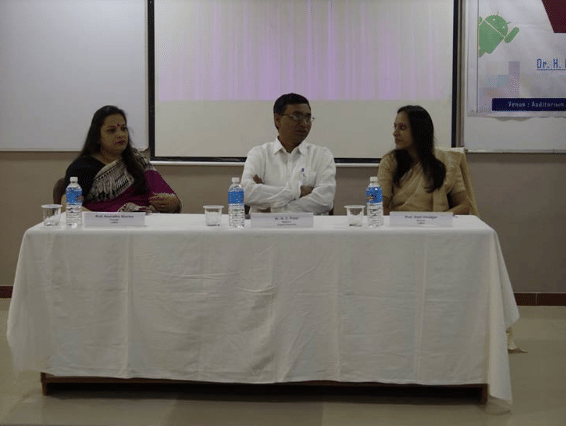 LJ Institute of Computer Applications  Classrooms and  Extra Curriculars photo 4