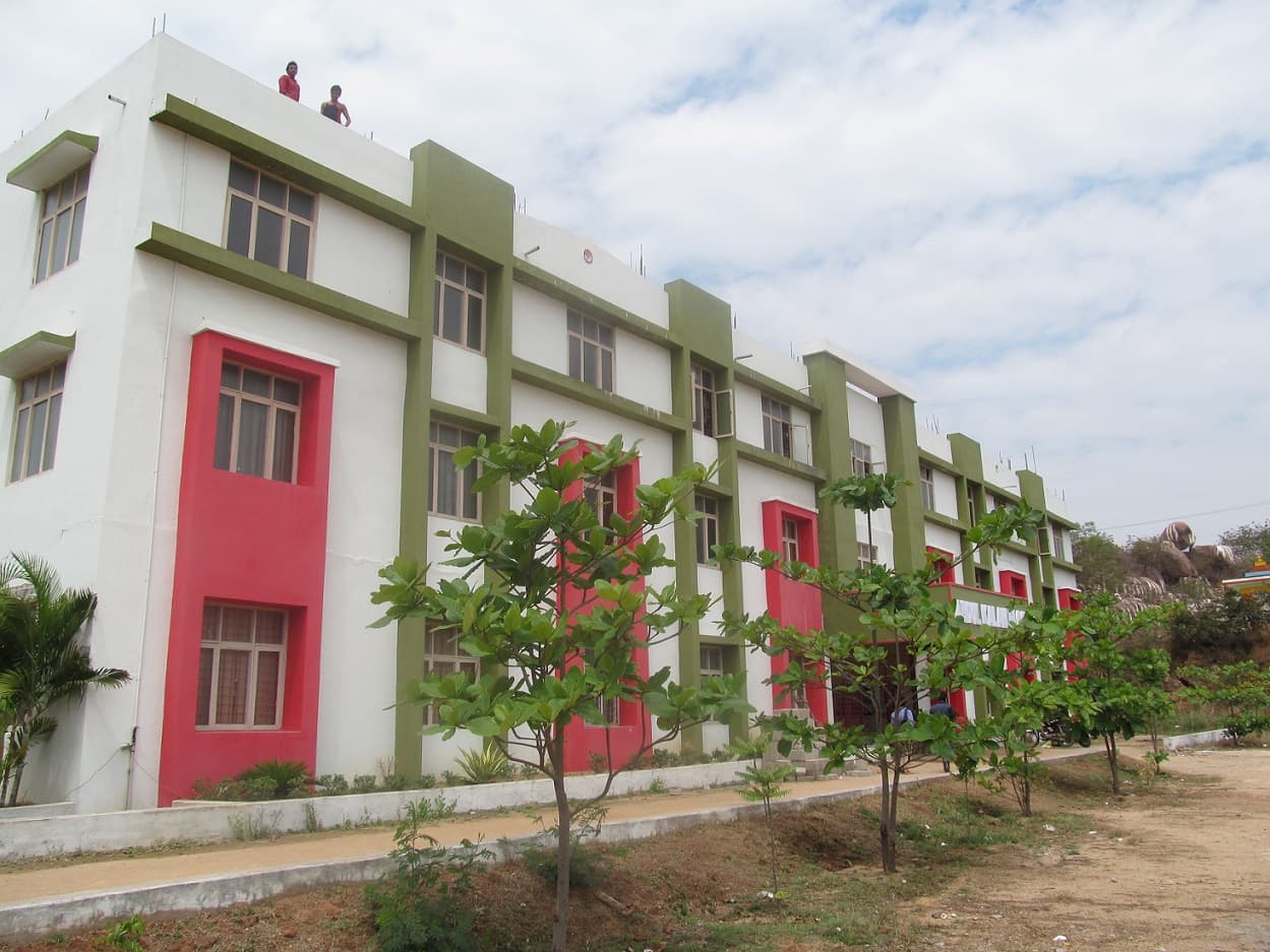 Narsimha Reddy Engineering College Secunderabad Academic Building photo 3