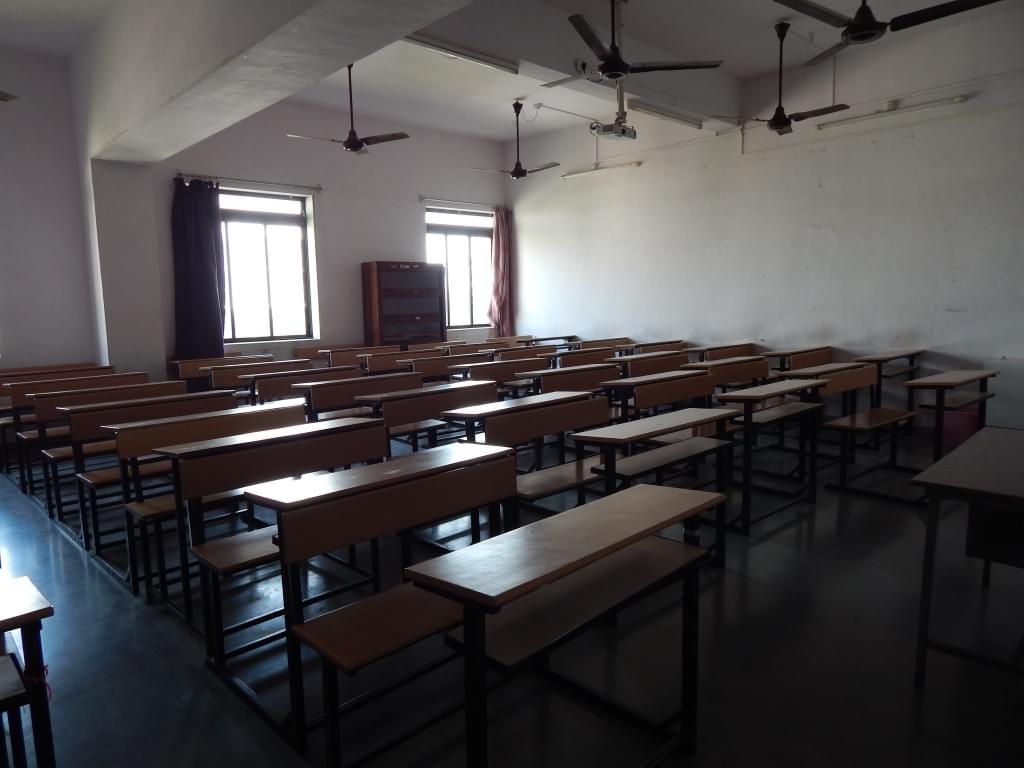 M.L. Dahanukar College of Commerce Mumbai Campus photo 2