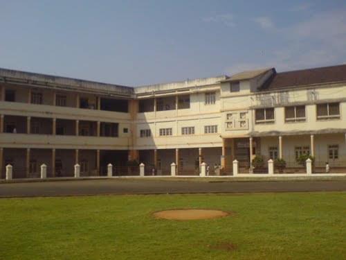 Lingaraj College Belagavi Academic Building photo 4