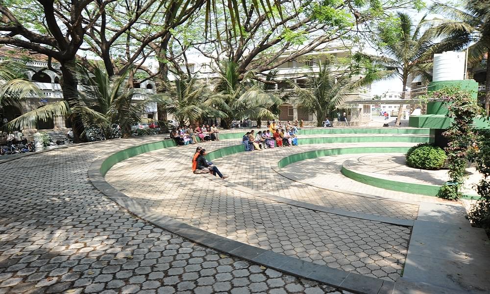 Lingaraj College Belagavi Academic Building photo 6