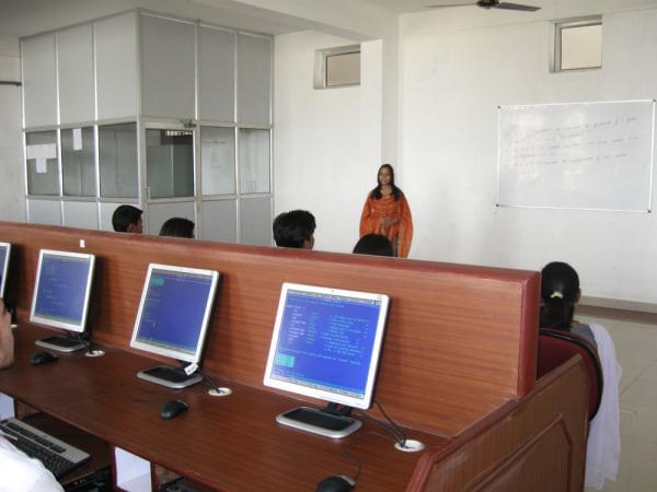 Neelam Group Of Institutions Agra Facilities photo 6