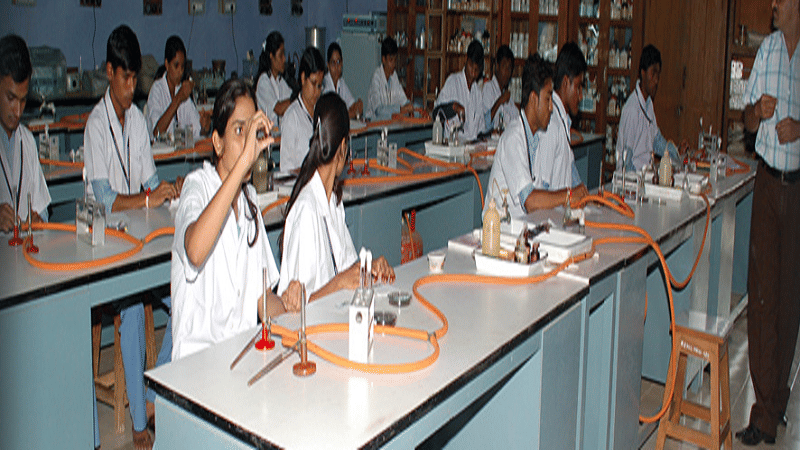 Rajarshi Shahu Mahavidyalaya Latur Library and Labs photo 5