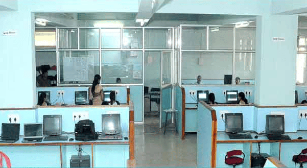 DN Patel College of Engineering Nandurbar Labs photo 3