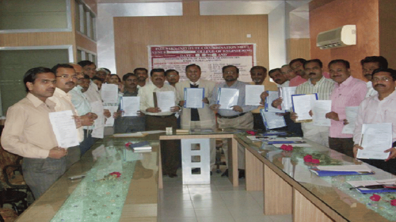 Shri Gulabrao Deokar College of Engineering Jalgaon Events photo 3