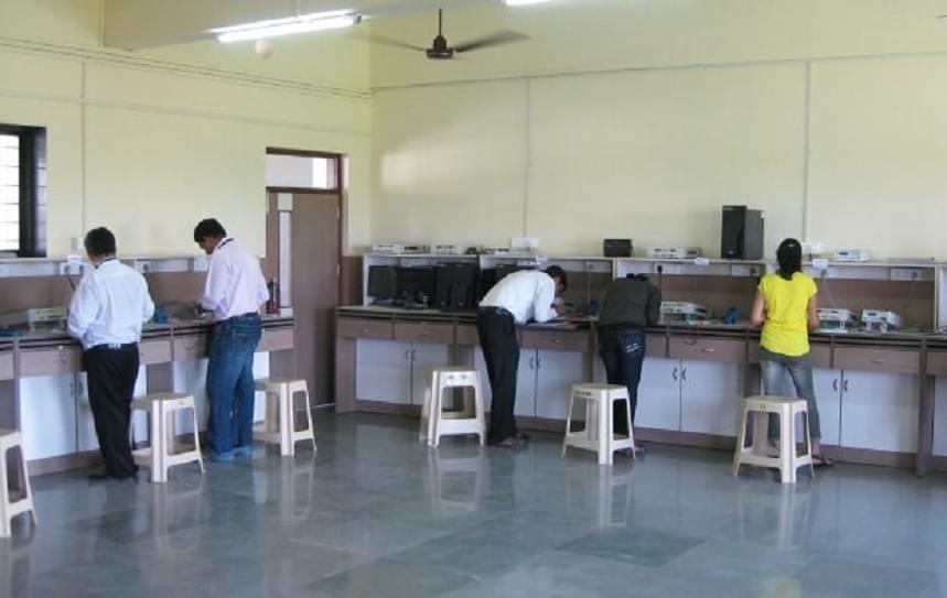 SJCEM Laboratory Instruments photo 2