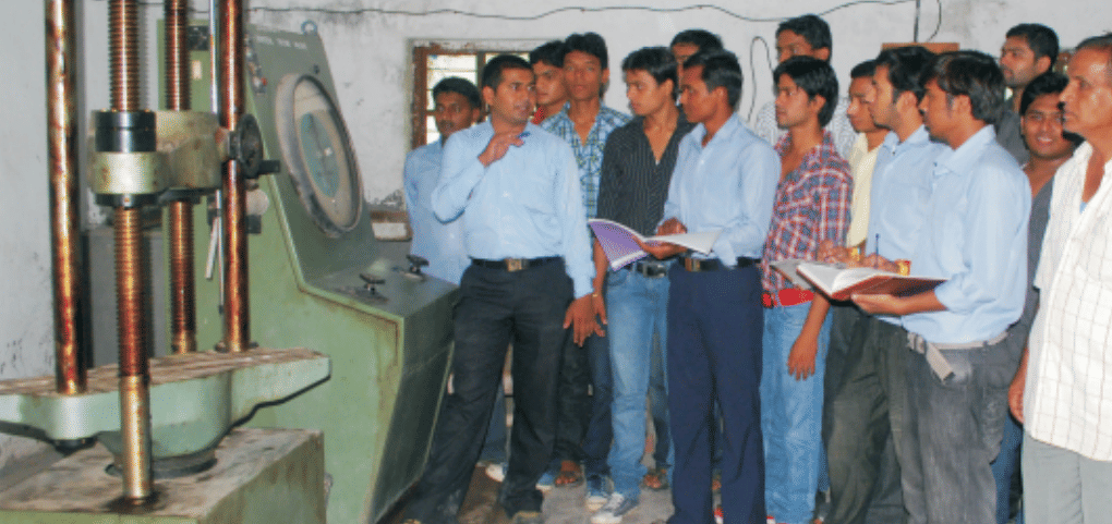 Sanjay Education Society's College of Engineering Dhule Labs photo 6