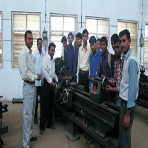 College of Agricultural Engineering and Technology Akola Lab photo 1