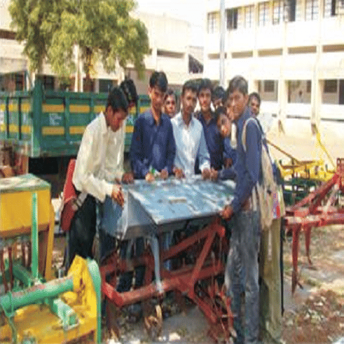 College of Agricultural Engineering and Technology Akola Lab photo 2