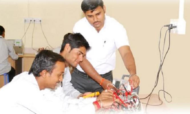 College of Engineering & Technology North Maharasthra Knowledge City Jalgaon Facility photo 5