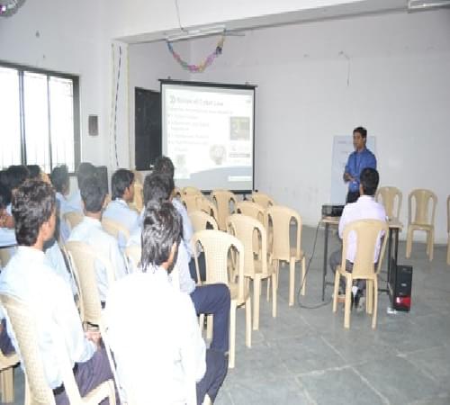 Priyadarshini Bhagwati College of Engineering Nagpur Academic Building photo 7