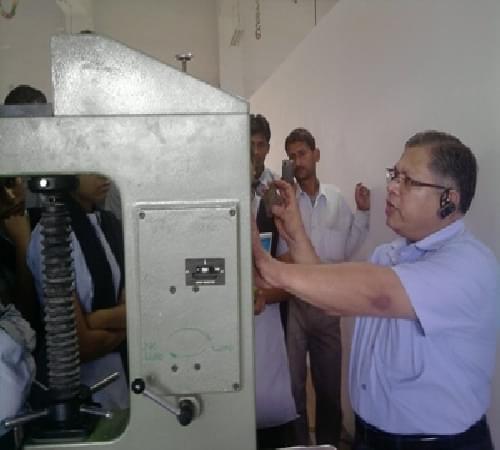 Priyadarshini Bhagwati College of Engineering Nagpur Academic Building photo 3