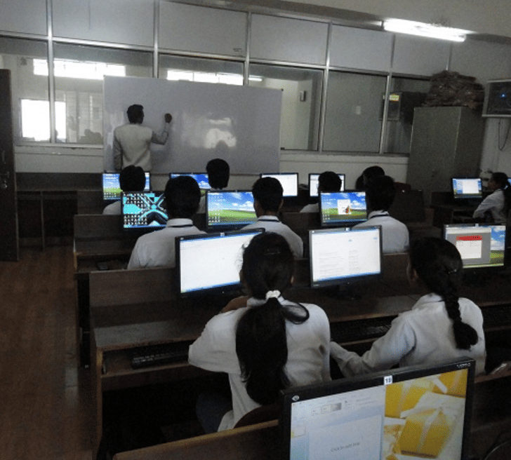 Smt Radhikatai Pandav College of Engineering Nagpur Campus photo 4