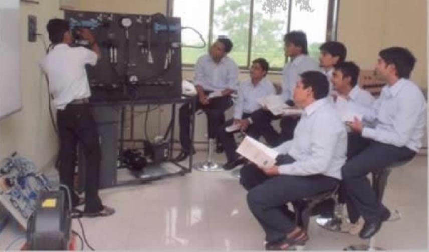 Dilkap Research Institute of Engineering and Management Studies Karjat Laboratory Instruments photo 7