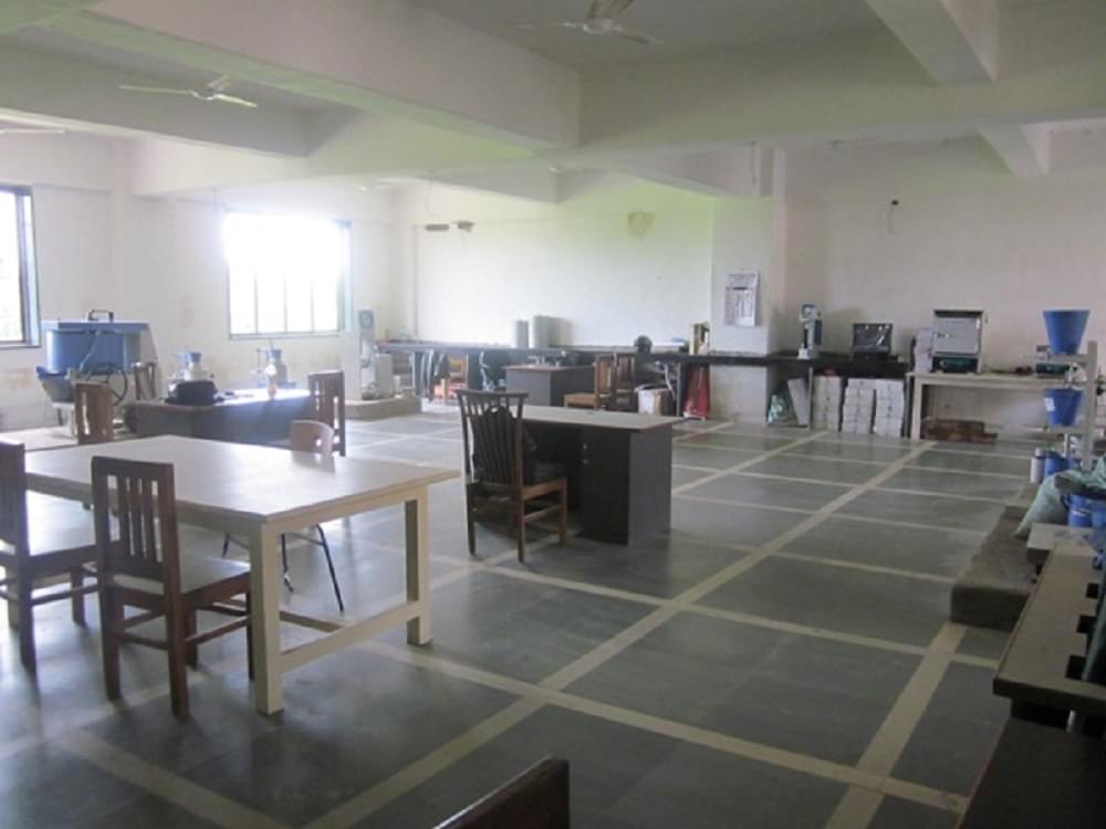 Dilkap Research Institute of Engineering and Management Studies Karjat Laboratory Instruments photo 8