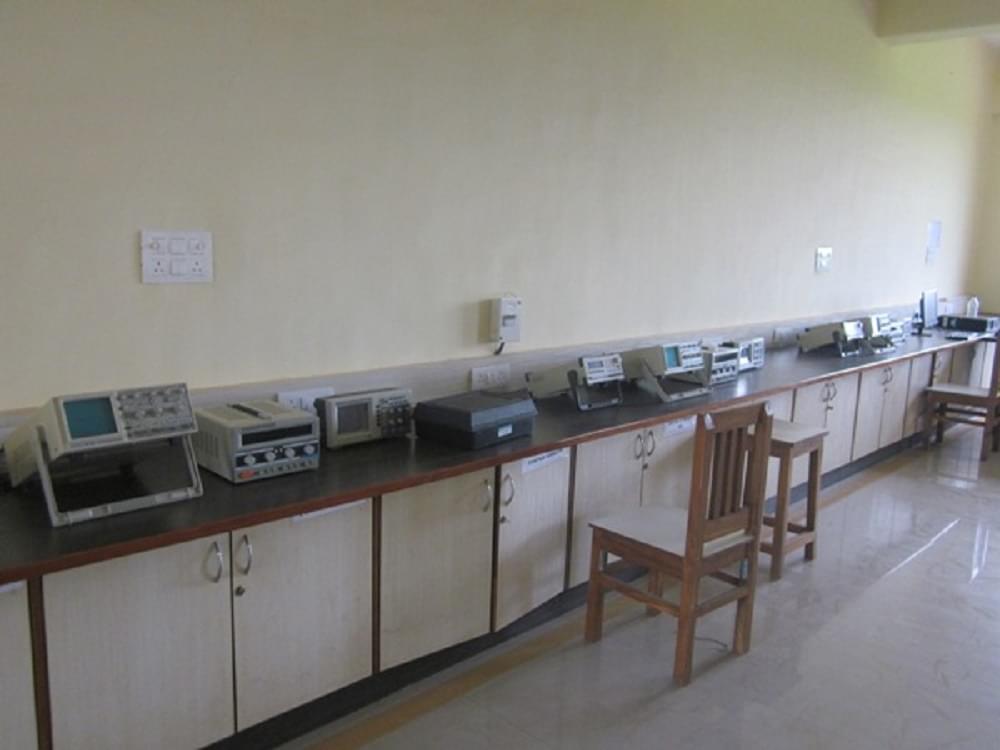 Dilkap Research Institute of Engineering and Management Studies Karjat Laboratory Instruments photo 14