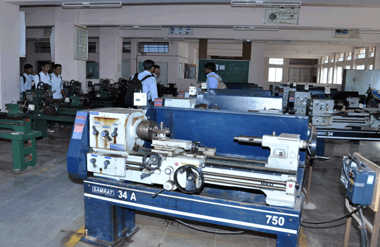 Satara College Of Engineering And Management Labs and Library photo 6