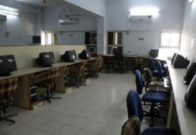 Rajiv Gandhi College of Engineering, Research and Technology Chandrapur Laboratory photo 8