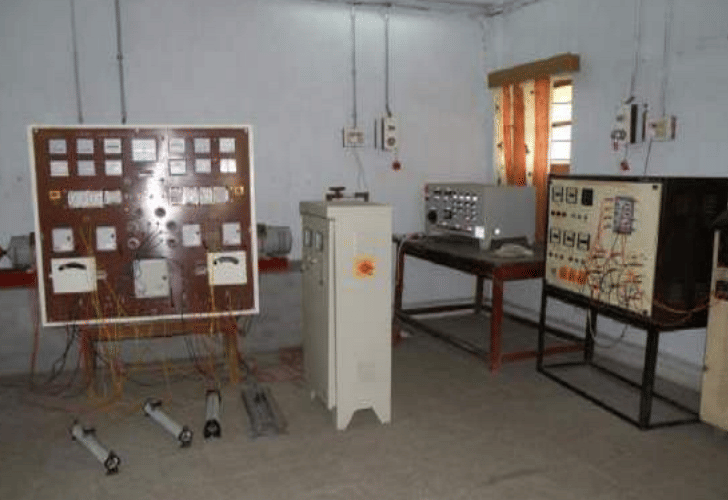 Rajiv Gandhi College of Engineering, Research and Technology Chandrapur Laboratory photo 9