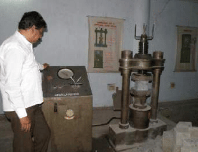 Rajiv Gandhi College of Engineering, Research and Technology Chandrapur Laboratory photo 10