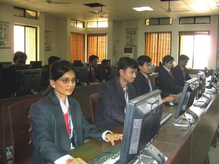 NIT Graduate School Of Management Nagpur Infrastructure photo 2