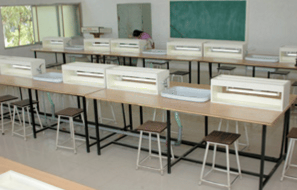 ACPM Medical College Dhule Laboratory photo 14