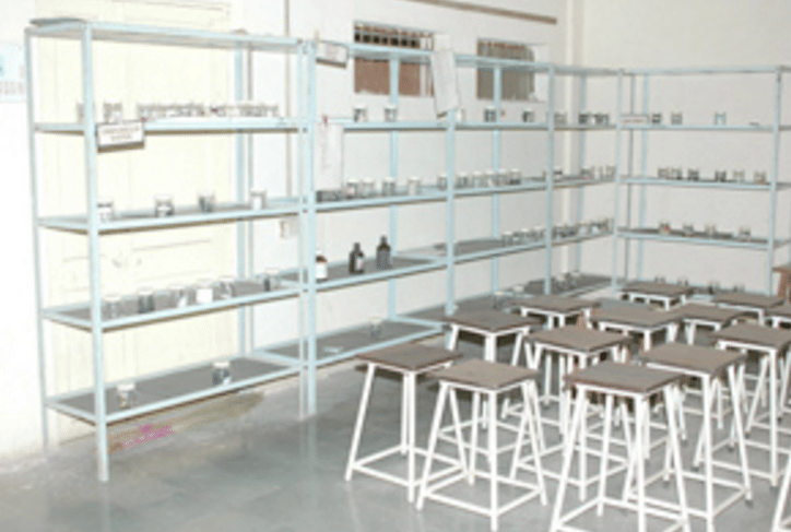 ACPM Medical College Dhule Laboratory photo 17