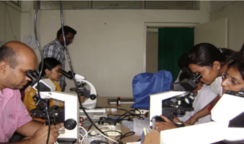 ACPM Medical College Dhule Laboratory photo 18