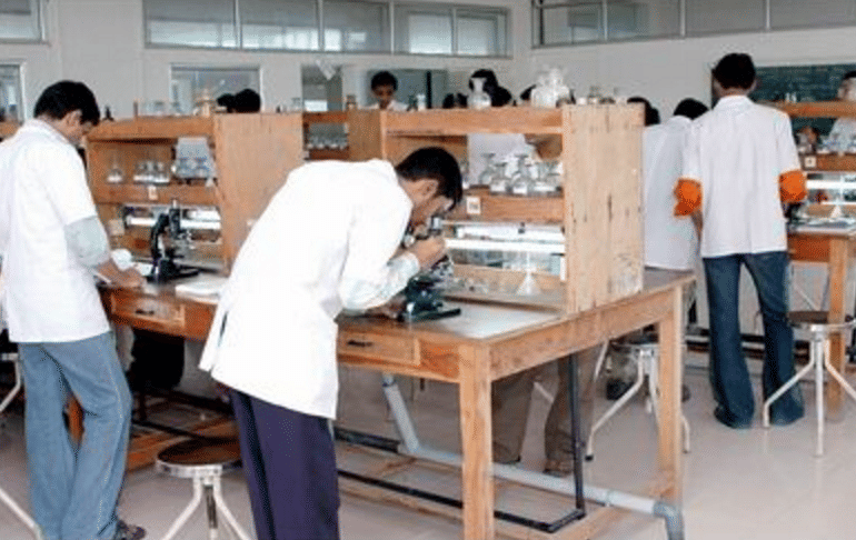 ACPM Medical College Dhule Laboratory photo 19