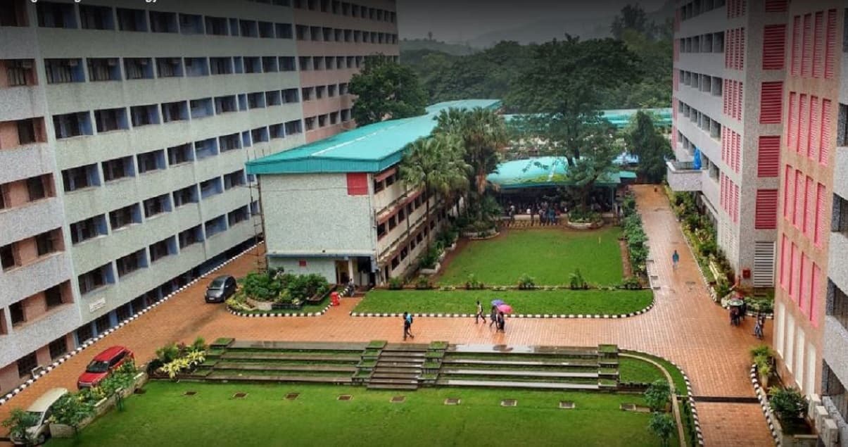 Pillai HOC College of Engineering and Technology Navi Mumbai Academic Building photo 5