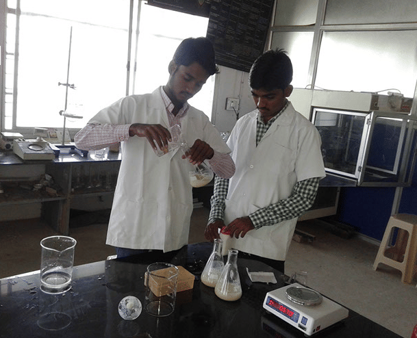 Aditya Agricultural Biotechnology College Beed Labs photo 10