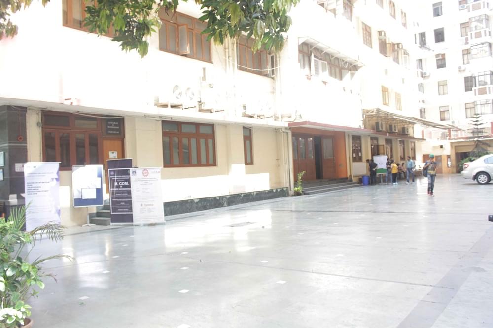 Kishinchand Chellaram College Mumbai Campus photo 2