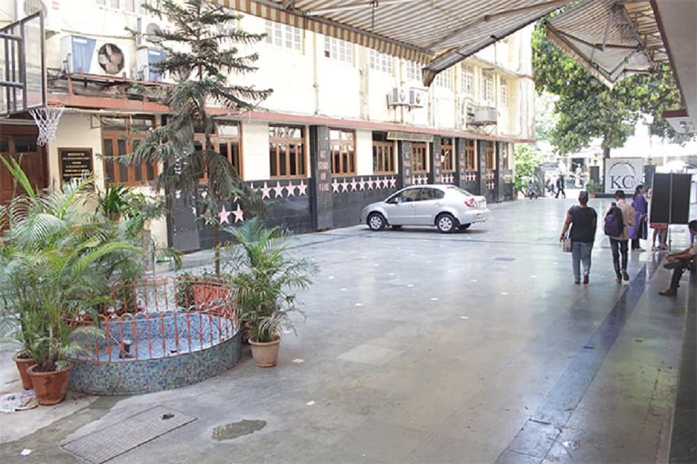 Kishinchand Chellaram College Mumbai Campus photo 4