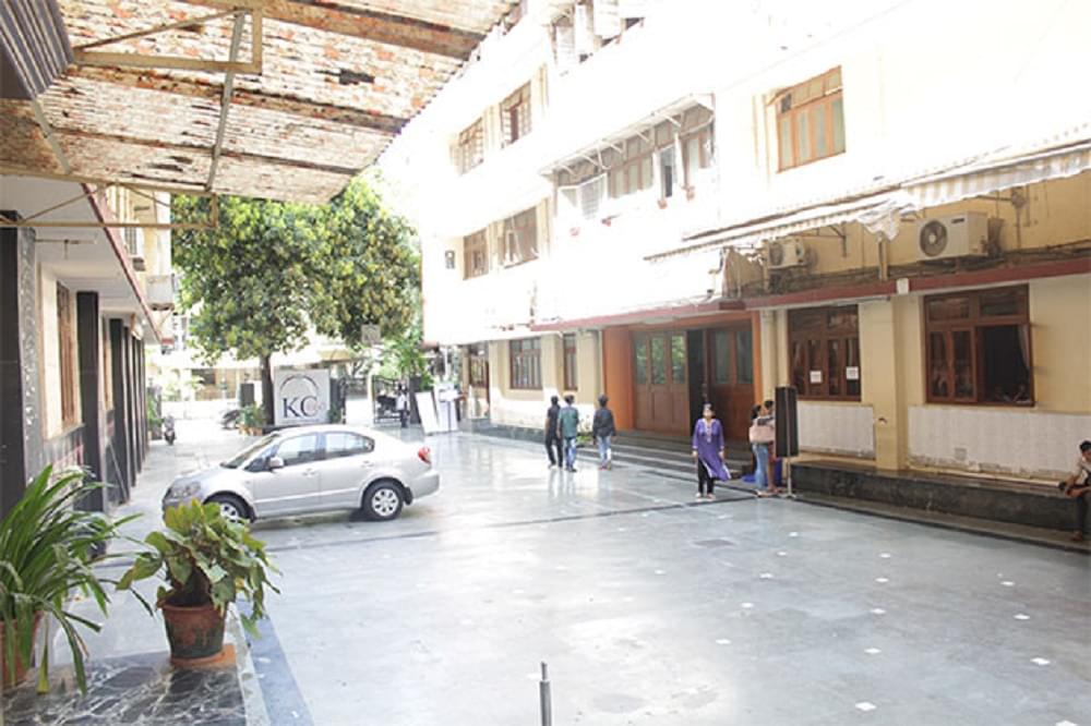 Kishinchand Chellaram College Mumbai Campus photo 5