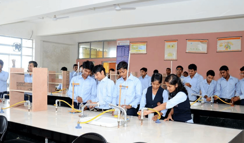 Adarsh Institute of Technology and Research Centre Sangli Campus and Events photo 2