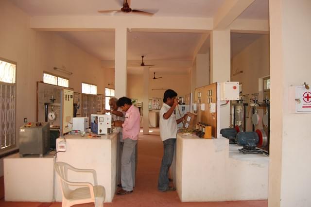 Praveenya Institute of Marine Engineering Vizianagaram Infrastructure photo 7