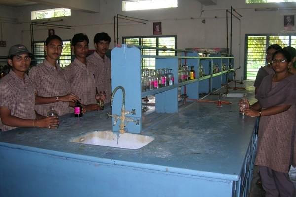 Dwarampudi Lakshmana Reddy College East Godavari Infrastructure photo 3