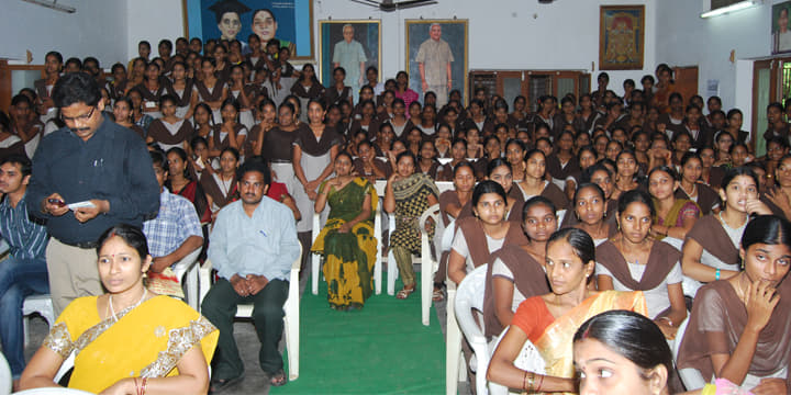 Bhagavantham Gupta Bangaru Seshavatharam Women's College Narasapuram Campus with facilities photo 8