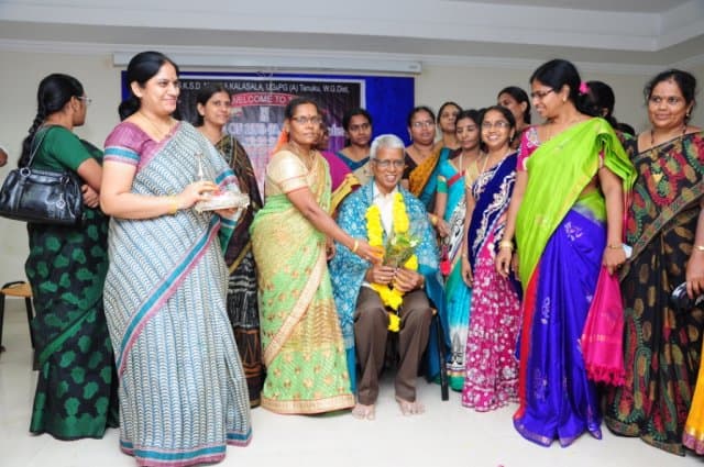 SKSD Mahila Kalasala Tanuku Events photo 6