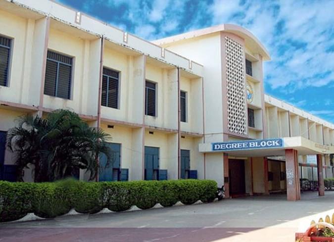 Sir C R Reddy College Eluru Campus photo 4