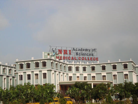 NRI Medical College Guntur Academic Building photo 5