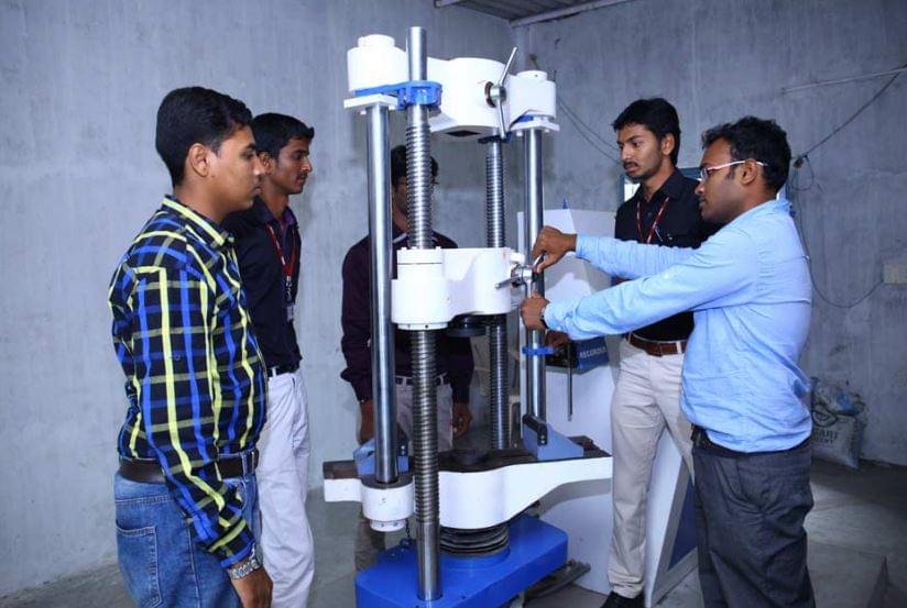 Vemu Institute of Technology Chittoor Laboratory photo 5