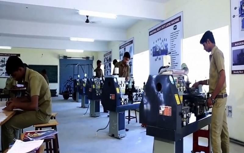 Vemu Institute of Technology Chittoor Laboratory photo 6