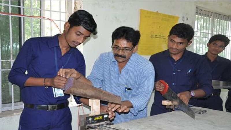 Indira Institute of Technology & Sciences Prakasam Labs photo 9